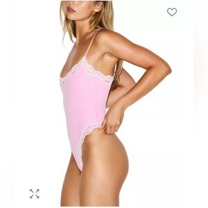 NWT SKIMS Fits Everybody Bubblegum Lace Trim Bodysuit